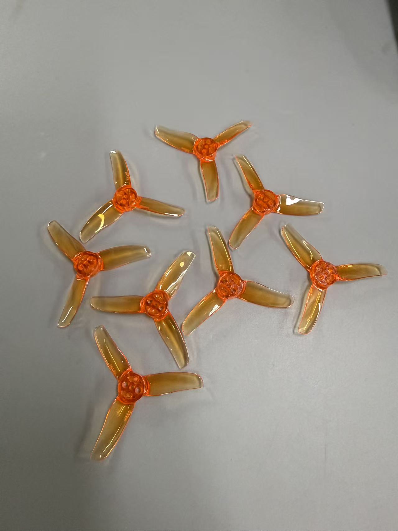 Hélices GEMFAN 2014 à 3 pales  - Drone Racing Propeller avis et prix